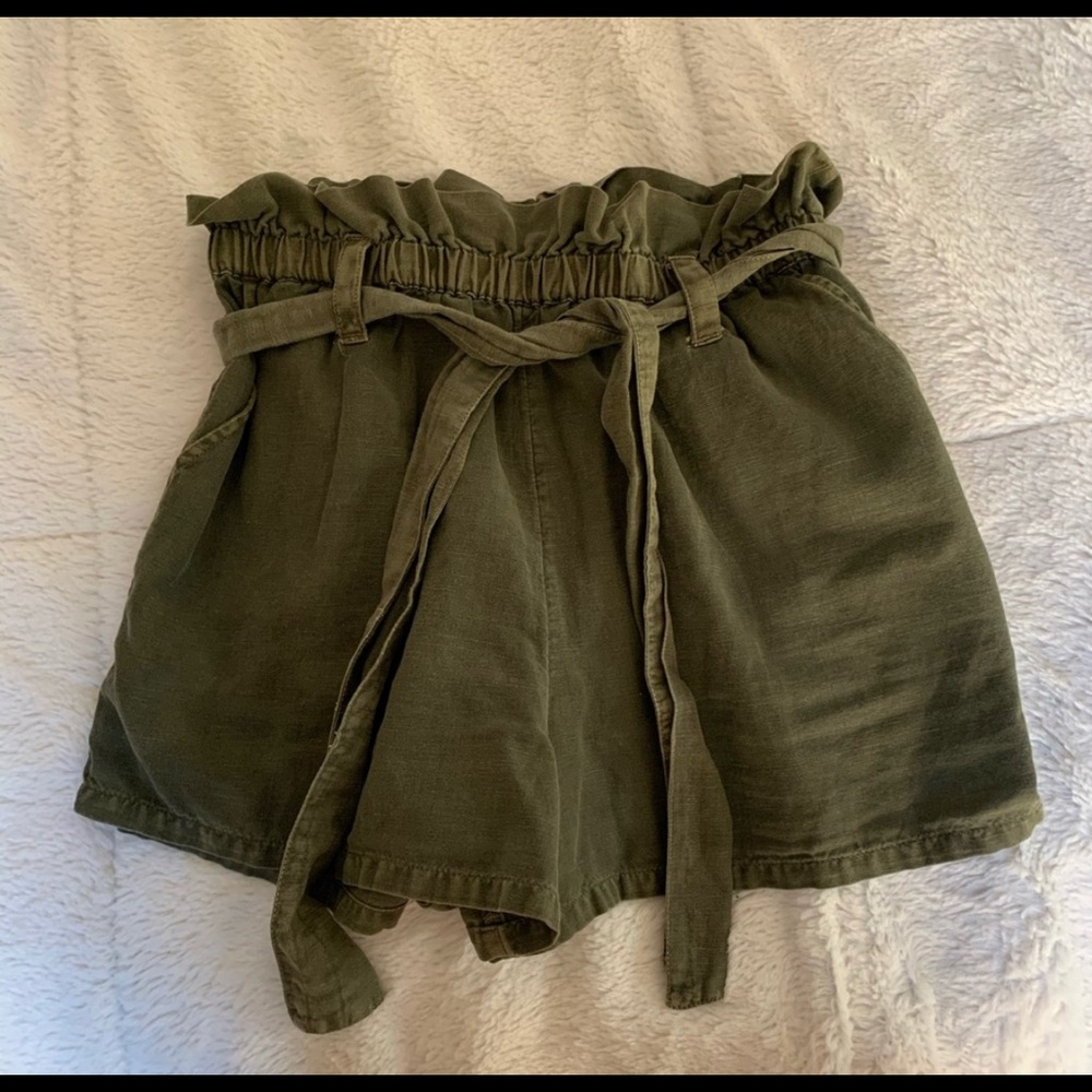 O’Neill pillowcase army green cotton shorts